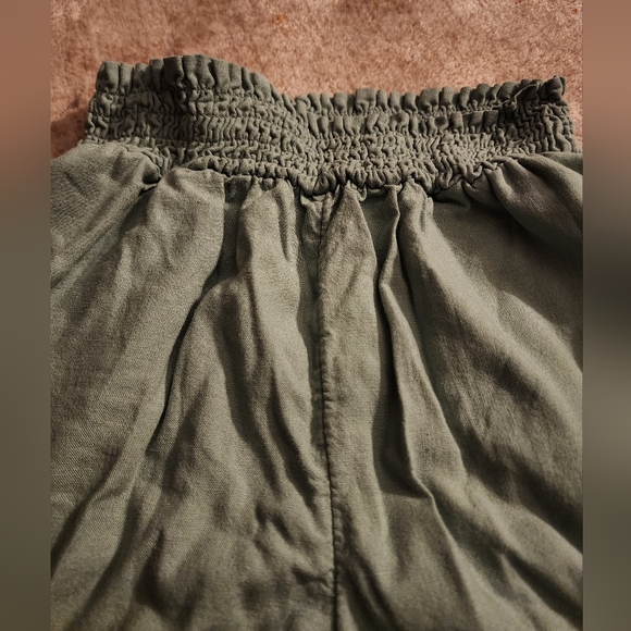 Wonder Nation Linen Smocked Waist Shorts - Bundle of 2 Pair - Picture 10 of 14